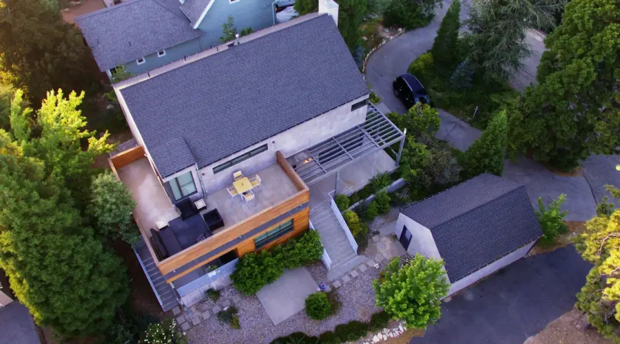 Operatori droni per immobili: riprese aeree che vendono di più 🏡🚁